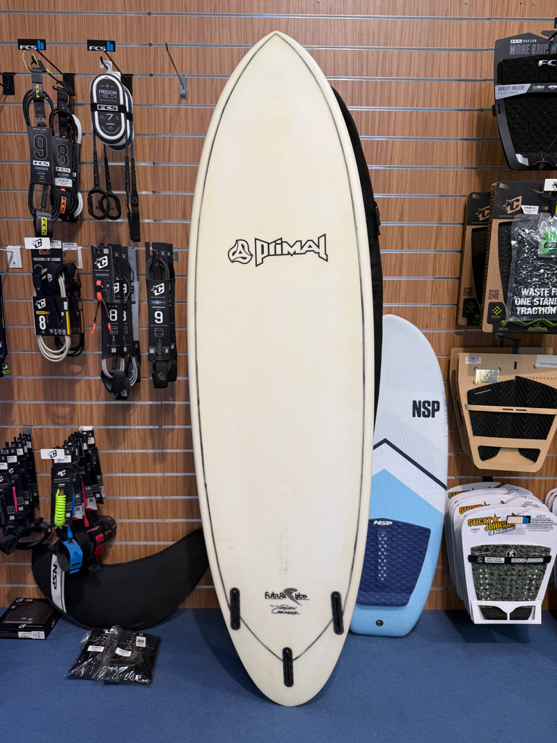 2nd Hand Primal mid 7'2" Futures - W/ Fins