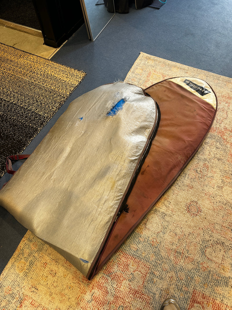 2nd Hand Taranaki Custom Sirocco Glideliner w fins + bag - 9'2, approx 73L