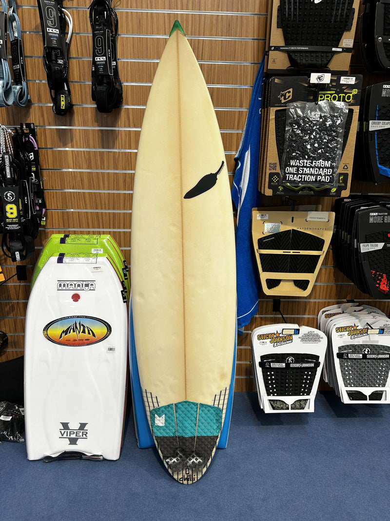 2nd Hand Chilli Project Black 6'4 approx 28L w fins