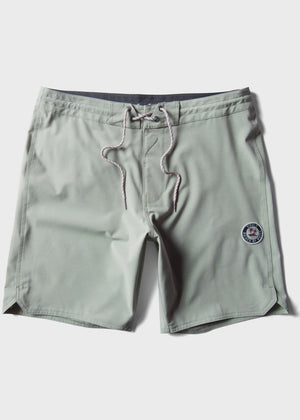 Vissla Solid Sets 18.5" Boardshorts - Tidal Blue
